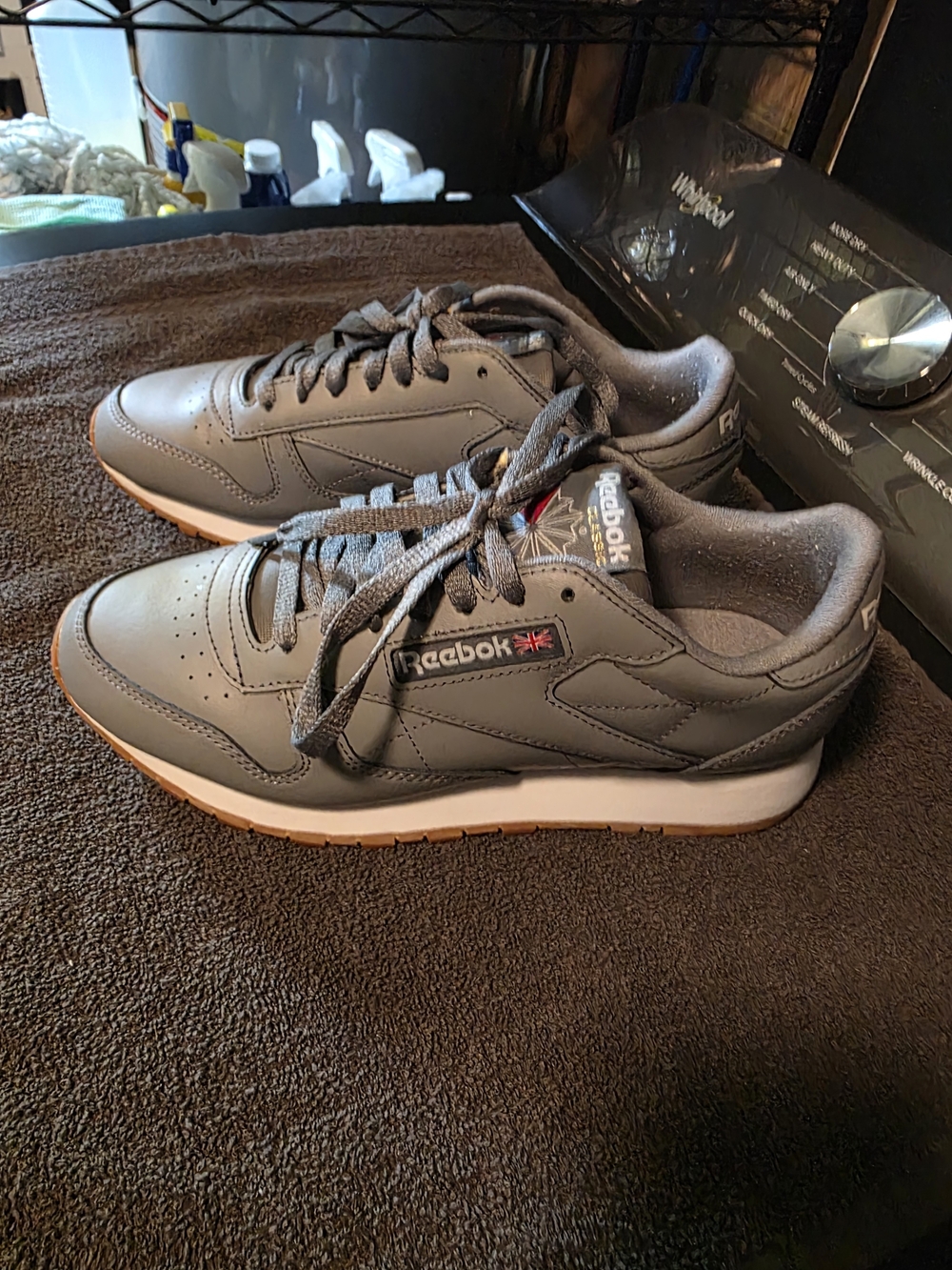 Reebok Classic Women's Gray Leather Sneakers
